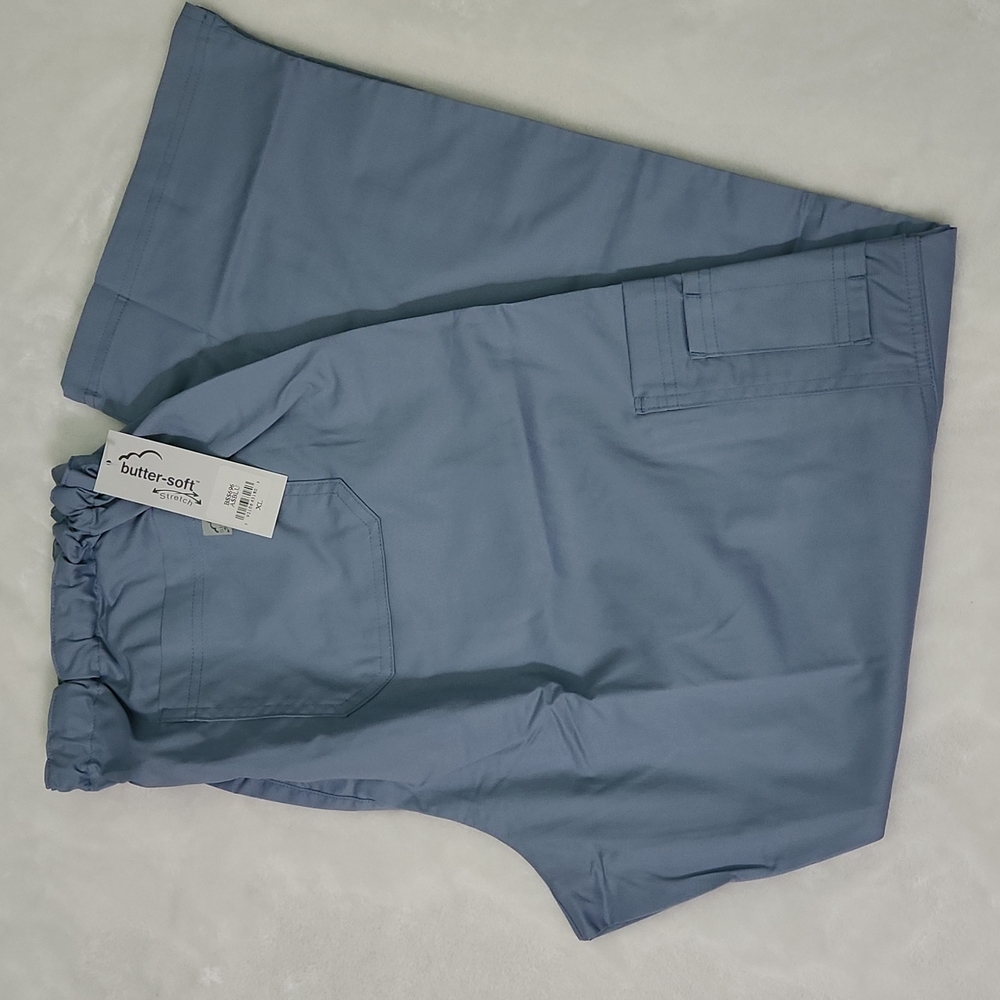 NWT UA Butter Soft Stretch Women's 8 Pocket Drawstring Scrub Pants